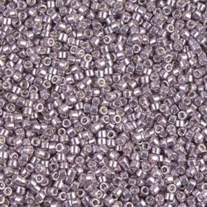 Miyuki Délica 11/0 DB0429 Violet pâle Métallisé 5g