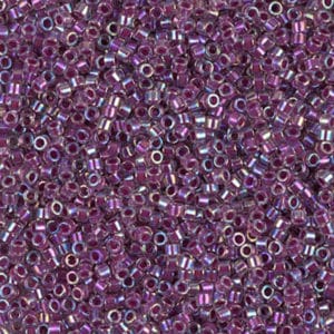 Miyuki Délica 11/0 DB0056 C. intérieur magenta AB 8g