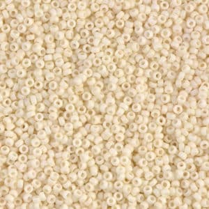 Miyuki Rocailles 15/0 N°2021 Crème opaque 8grs
