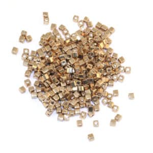 Miyuki cube 1.8mm Doré Clair Galvanisé N°1052 10g