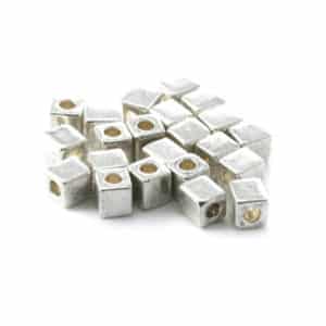 Miyuki cube 4mm Argent Galvanisé N°1051 10g