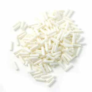 Sachet 10g Bugles 2 inch 6x1.7mm trou rond Crème Opaque n°594