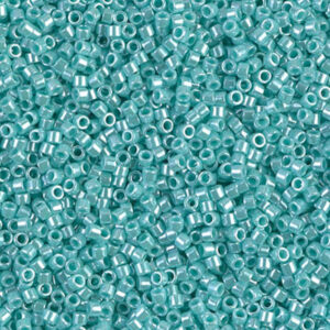 Sach 8g Délica 11/0 Turquoise Clair Opaque Lustré N°1567